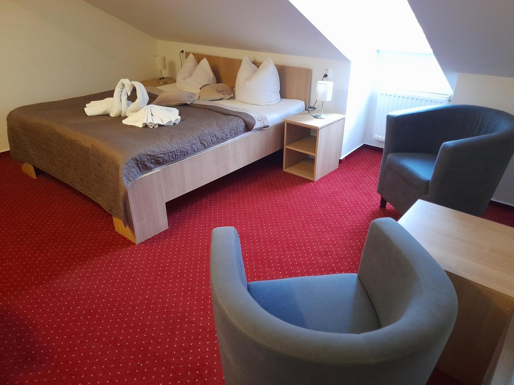 קרלובה סטודנקה Hotel Dzban מראה חיצוני תמונה
